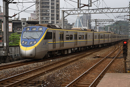 中華民國,臺灣鐵路,EMU800型電聯車:3
